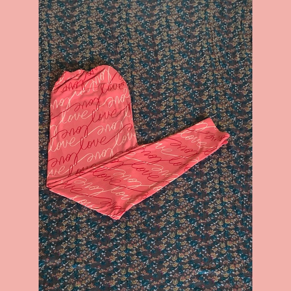 Lularoe Love script leggings Tall and Curvy